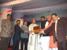 Dr Pandit Gokulotsavji Maharaj honored with Tansen National Award